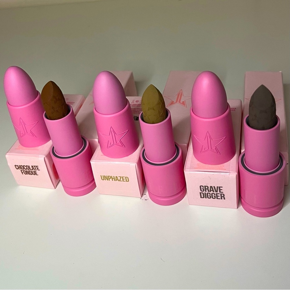 3 Jeffree Star Velvet Trap Lipsticks Bundle Choc. Fondue Unphazed & Grave Digger